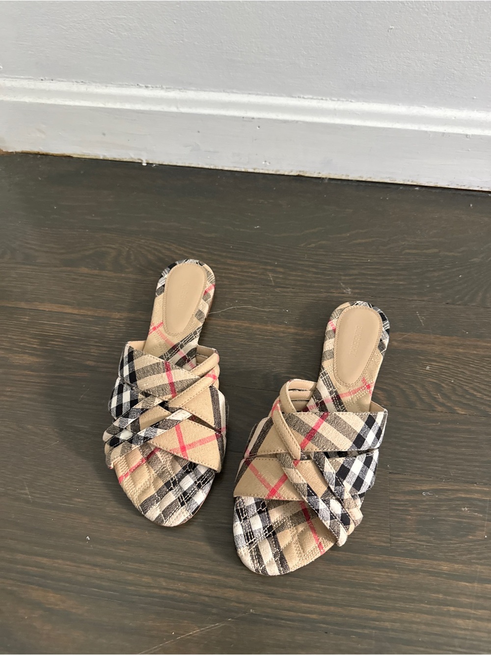 Burberry Women's Plaid Slide Sandals in Beige and Black